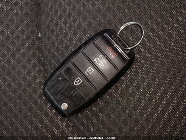 5XXGT4L34JG235732 KIA Optima Lx