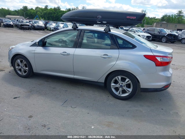 Ford FOCUS SE 2014 1FADP3F22EL434536 Image 3
