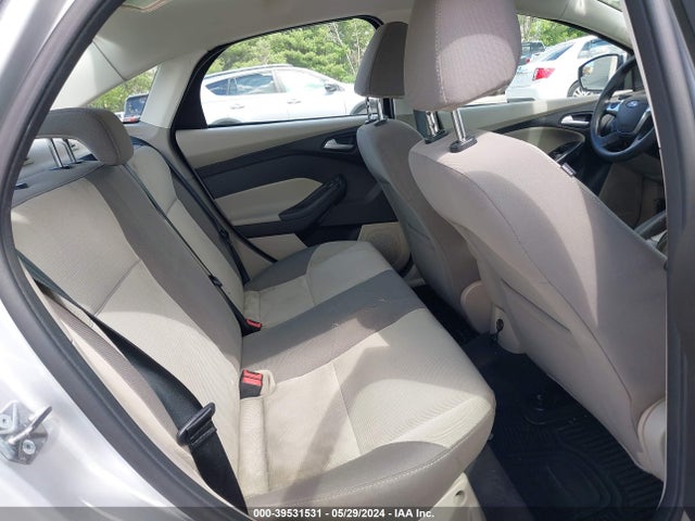 Ford FOCUS SE 2014 1FADP3F22EL434536 Image 8