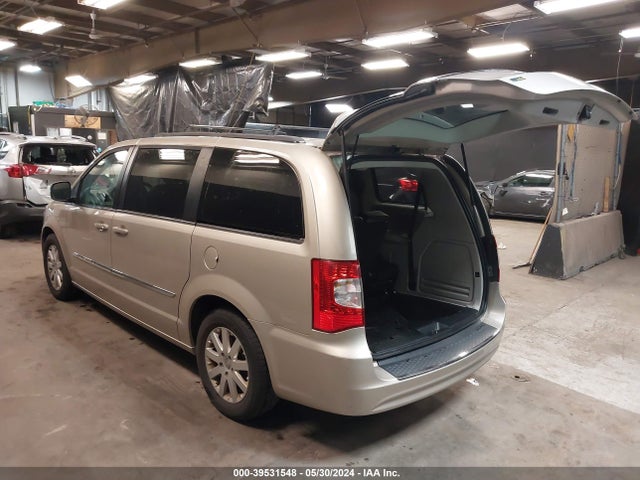 2C4RC1BG9FR730826 Chrysler Town & Country Touring