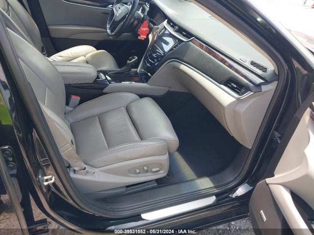 39531552 :رقم المزاد ، 2G61S5S31D9115692 vin ، 2013 Cadillac Xts Premium مزاد بيع
