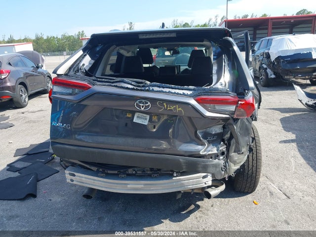 Toyota Rav4 Xle Premium 2019 JTMC1RFV6KD014773 Image 16