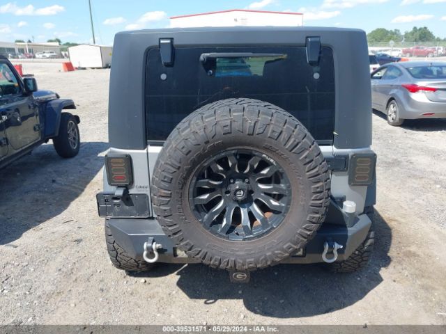 1C4BJWDG7FL765150 Jeep Wrangler Unlimited Sport