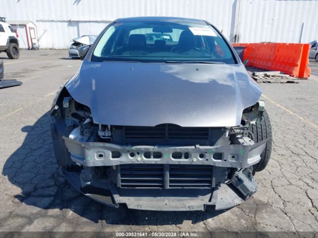 1FADP3J23EL391896 Ford Focus Titanium