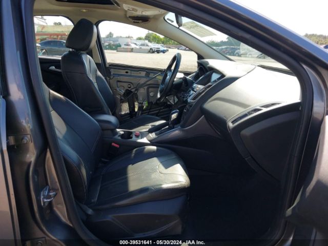 1FADP3J23EL391896 Ford Focus Titanium