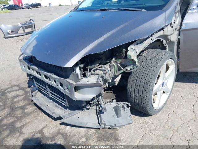 1FADP3J23EL391896 Ford Focus Titanium