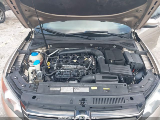 1VWAT7A32FC077678 Volkswagen Passat 1.8t Wolfsburg Edition