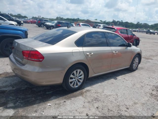 1VWAT7A32FC077678 Volkswagen Passat 1.8t Wolfsburg Edition