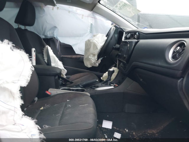 Toyota COROLLA LE 2019 5YFBURHE1KP943833 Image 5