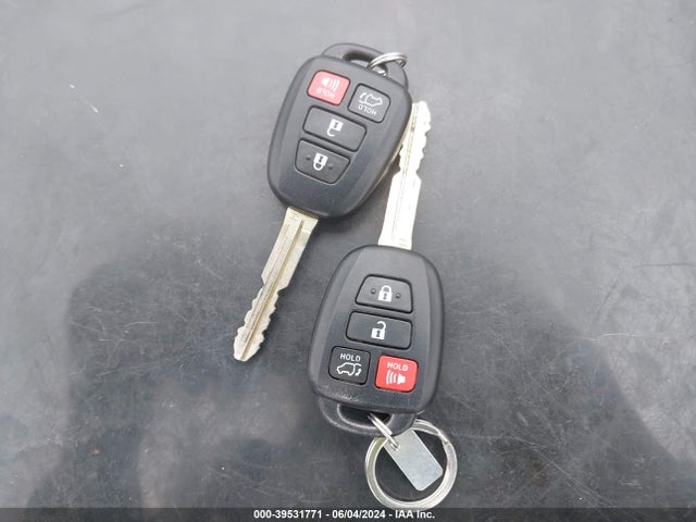 Toyota Rav4 Xle 2015 JTMRFREV8FD128633 Image 11