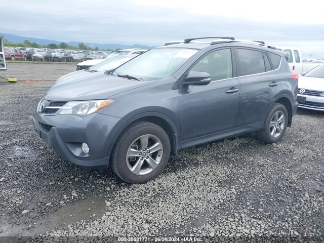 Toyota Rav4 Xle 2015 JTMRFREV8FD128633 Image 2