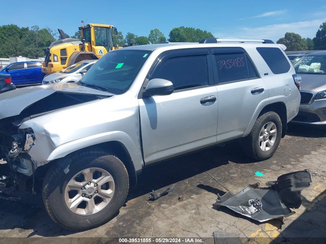 Toyota 4RUNNER SR5 2019 JTEZU5JR5K5202369 Image 14