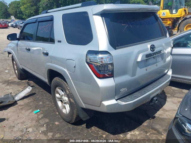 Toyota 4RUNNER SR5 2019 JTEZU5JR5K5202369 Image 3