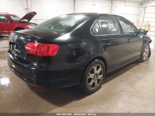 3VW1K7AJ5EM440960 Volkswagen Jetta 2.0l S