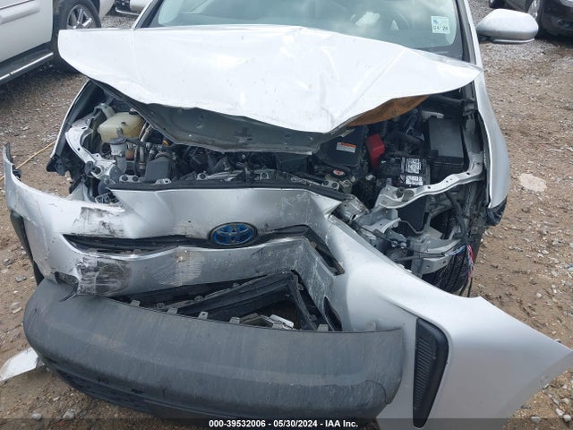 JTDKARFU3K3080934 Toyota Prius Limited