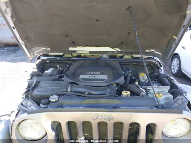 1C4HJWEGXEL246987 Jeep Wrangler Unlimited Sahara