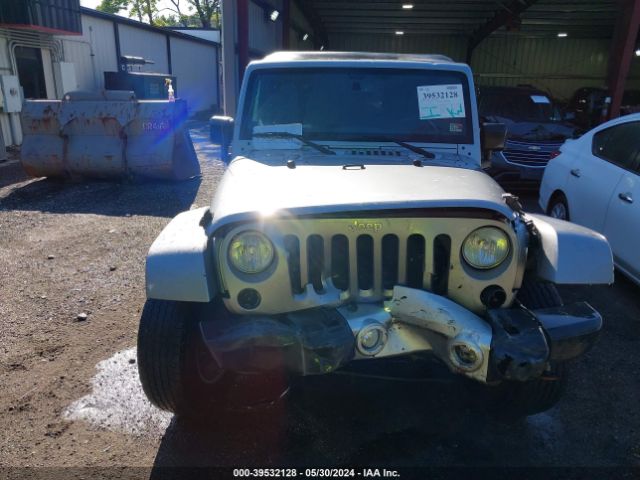 1C4HJWEGXEL246987 Jeep Wrangler Unlimited Sahara