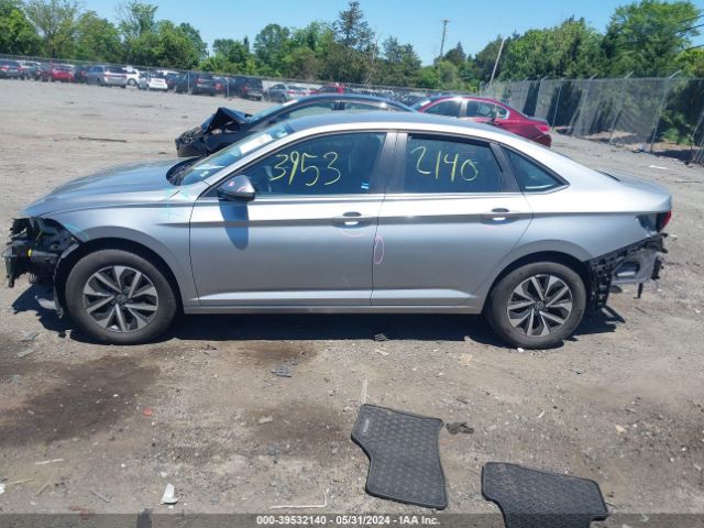 3VWCM7BU8NM004633 Volkswagen Jetta 1.5t S
