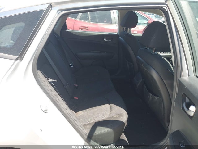 KIA Optima Lx 2018 5XXGT4L32JG198955 Image 8
