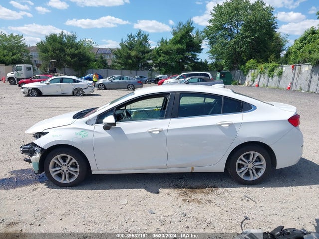 Chevrolet CRUZE LT 2019 1G1BE5SM7K7114667 Image 14