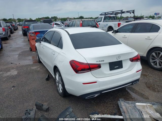 W1K3G4EB4MJ268825 Mercedes-Benz A 220