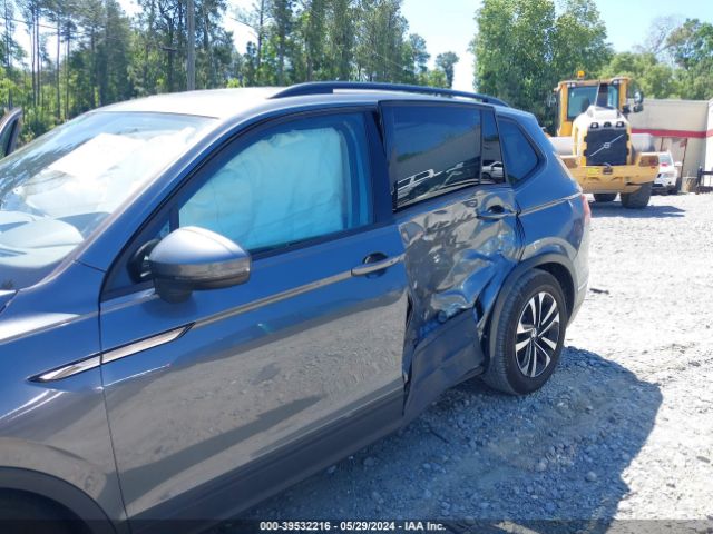 3VVRB7AX2PM016201 Volkswagen Tiguan 2.0t S