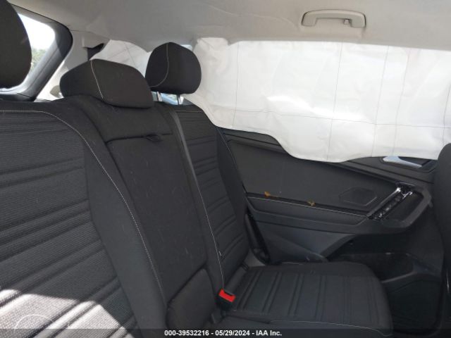 3VVRB7AX2PM016201 Volkswagen Tiguan 2.0t S