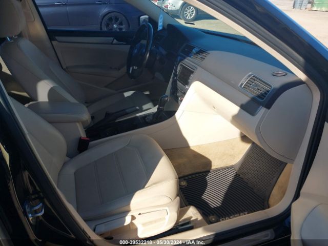 1VWAS7A37FC103758 Volkswagen Passat 1.8t Limited Edition