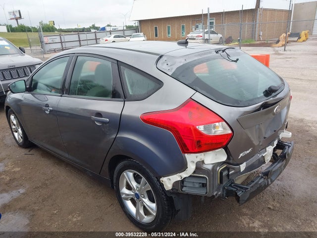 Ford FOCUS SE 2014 1FADP3K21EL163040 Image 3