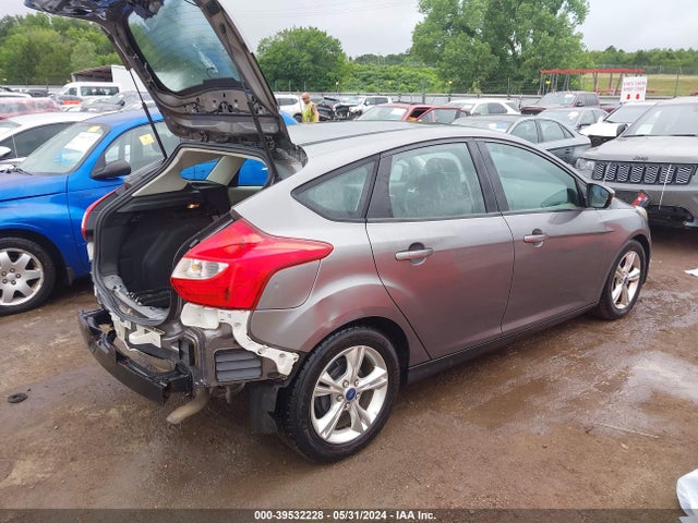 Ford FOCUS SE 2014 1FADP3K21EL163040 Image 4