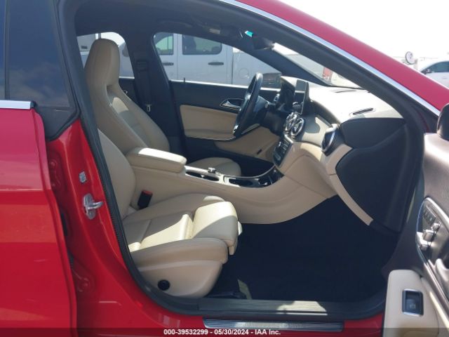 WDDSJ4EB0JN577600 Mercedes-Benz CLA 250