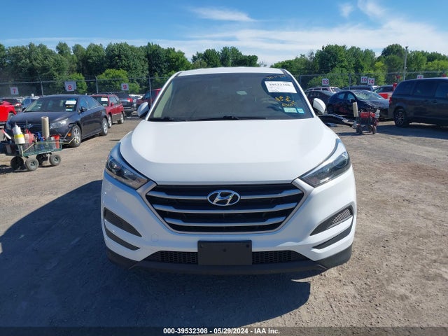 Hyundai TUCSON SE 2018 KM8J2CA42JU702814 Image 12