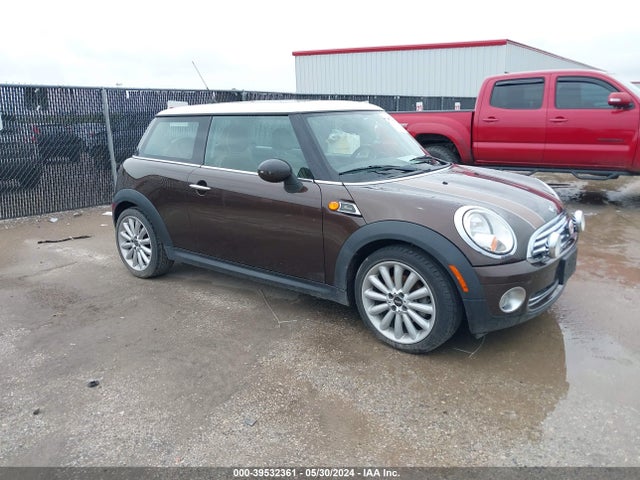 2010 MINI COOPER WMWMF3C54ATZ65806 Photo 0