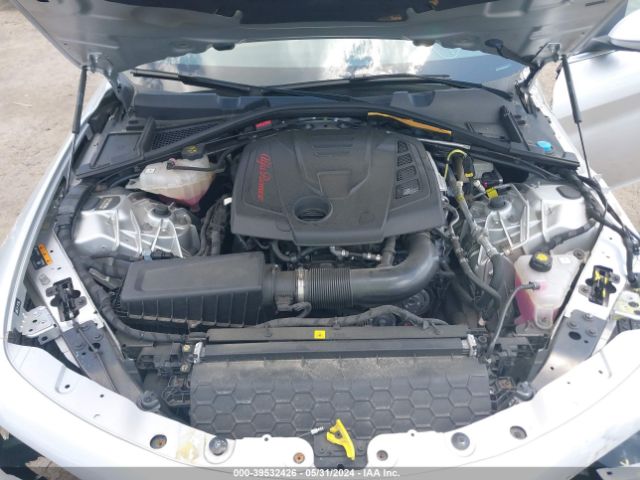 ZARFANBN0K7605326 Alfa Romeo Giulia Ti Lusso Awd