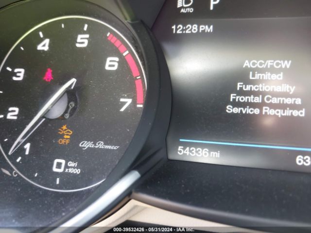 ZARFANBN0K7605326 Alfa Romeo Giulia Ti Lusso Awd