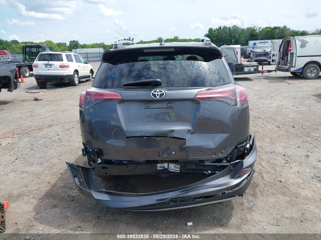 Toyota Rav4 Xle 2018 2T3WFREV3JW496796 Image 16