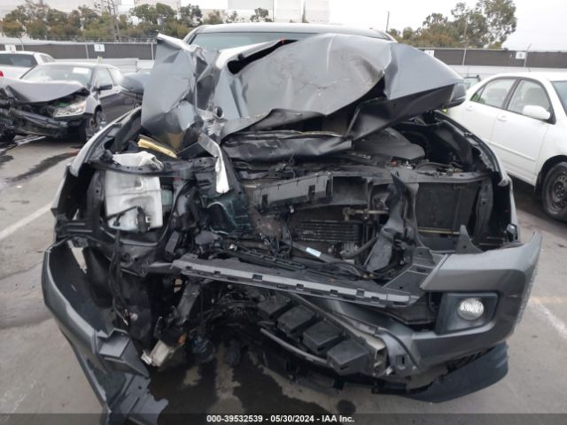 3TMBZ5DN9KM018725 Toyota Tacoma Trd Sport