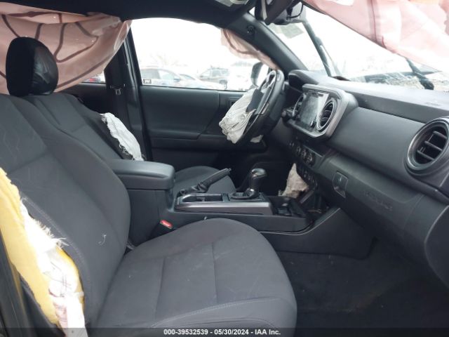 3TMBZ5DN9KM018725 Toyota Tacoma Trd Sport