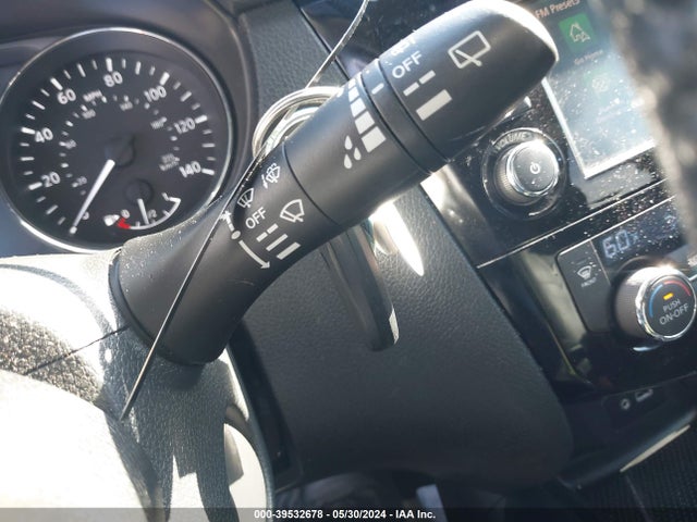 Nissan ROGUE SV 2018 5N1AT2MT2JC806476 Image 11