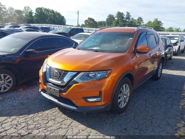 Nissan ROGUE SV 2018 5N1AT2MT2JC806476 Image 2
