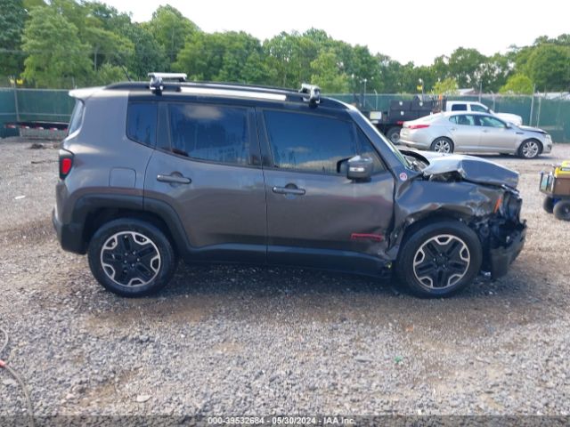 ZACCJBCTXGPD98382 Jeep Renegade Trailhawk