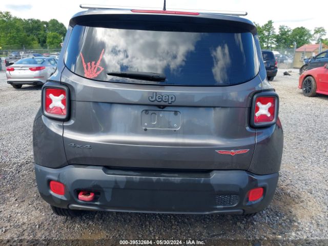 ZACCJBCTXGPD98382 Jeep Renegade Trailhawk