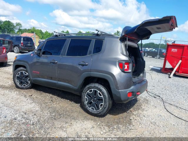 ZACCJBCTXGPD98382 Jeep Renegade Trailhawk