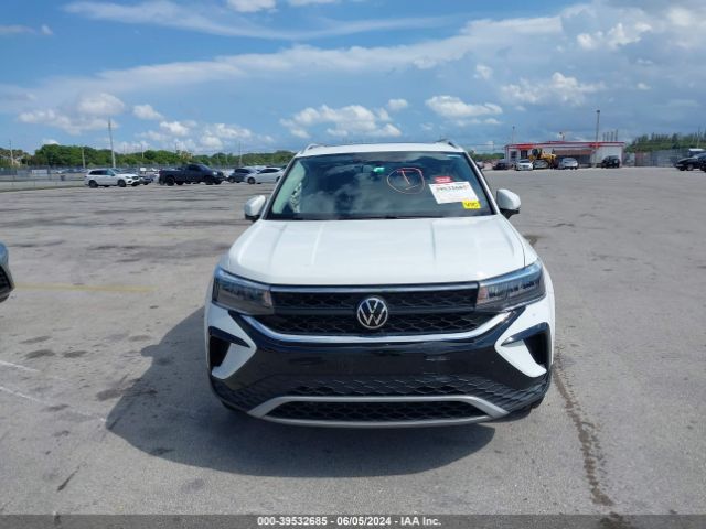 3VVLX7B24NM057999 Volkswagen Taos 1.5t Se