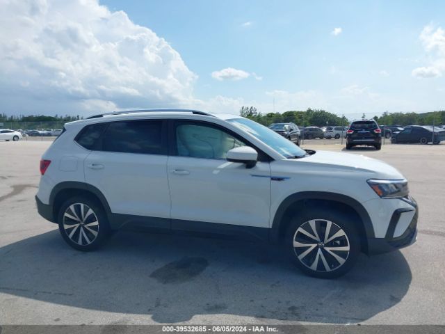 3VVLX7B24NM057999 Volkswagen Taos 1.5t Se
