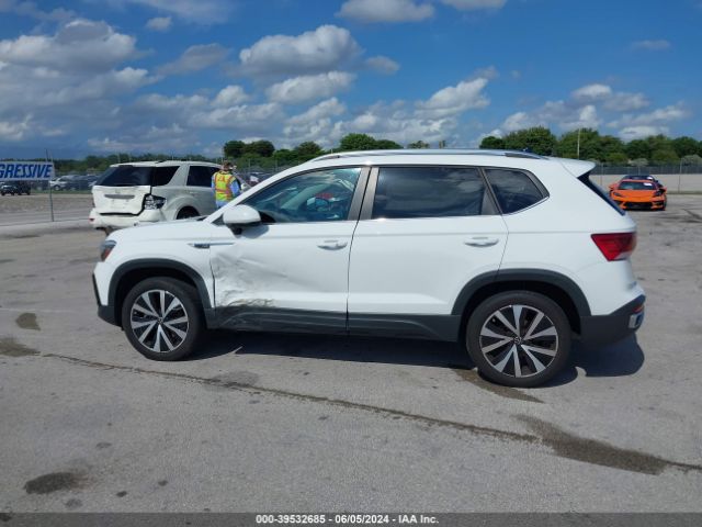 3VVLX7B24NM057999 Volkswagen Taos 1.5t Se