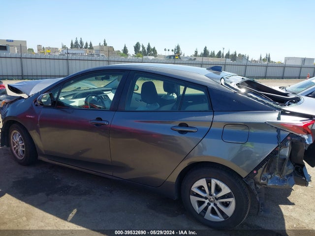 Toyota Prius Three 2016 JTDKARFU6G3010836 Image 15