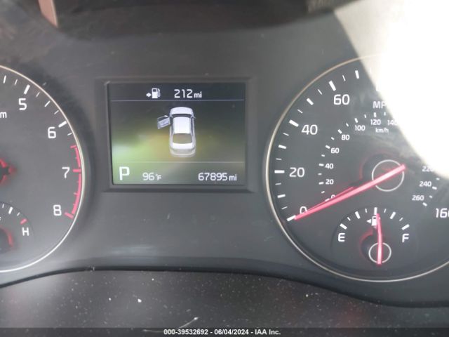KNALB4J17J5103990 KIA Cadenza Premium