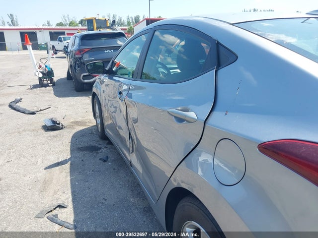 Hyundai ELANTRA SE 2015 5NPDH4AE8FH559335 Image 13