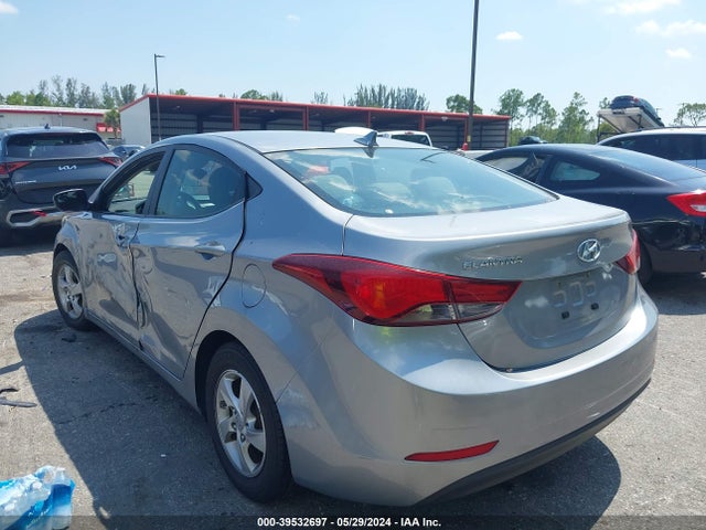 Hyundai ELANTRA SE 2015 5NPDH4AE8FH559335 Image 3